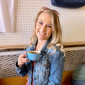 Meet your Posher, Alyssa